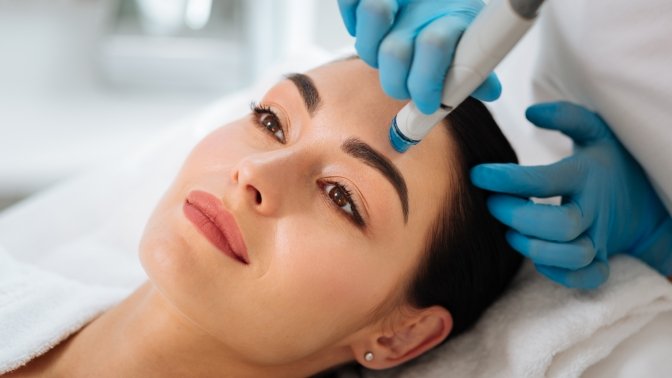 Is a HydraFacial in Dubai Really the Best Treatment for Instant Glow?