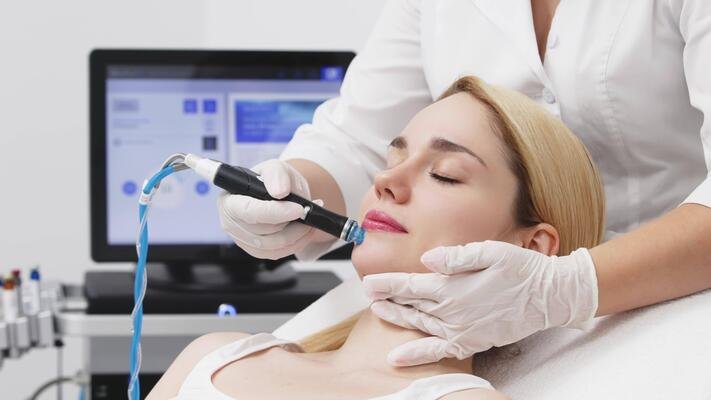 Where Can You Find the Best Hydrafacial Near You?