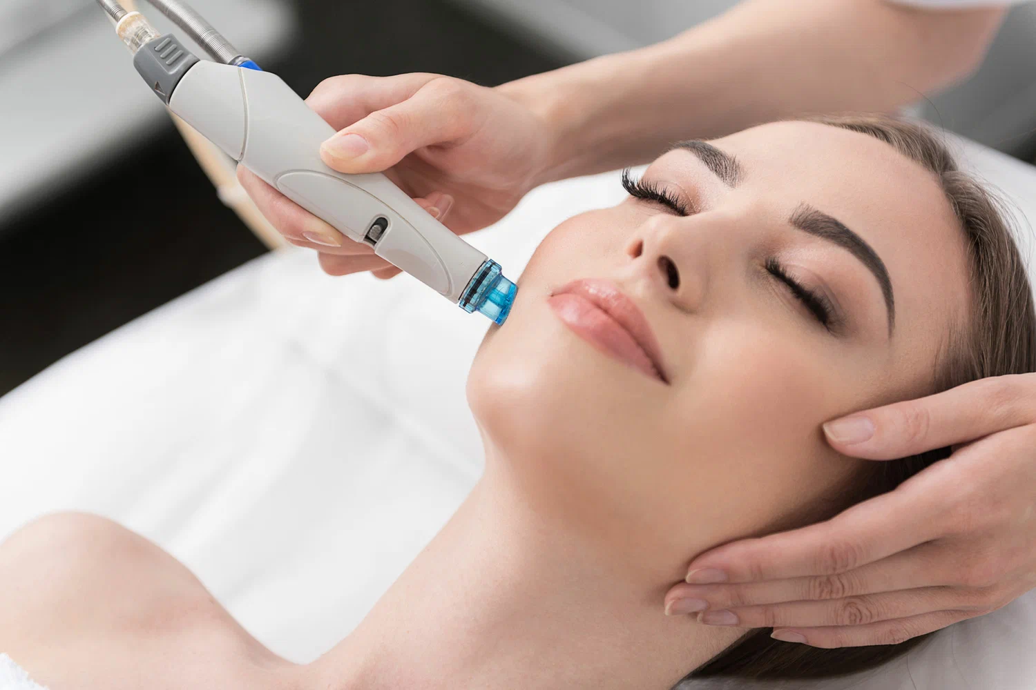 Where Can You Find the Best Hydrafacial Near You? 2 Best Hydrafacial near Me