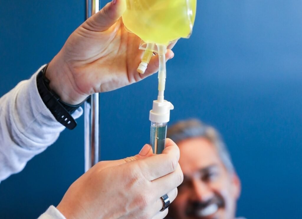 What Can You Expect From Your First IV Therapy Session at a Clinic? 2 Skin Booster Treatment